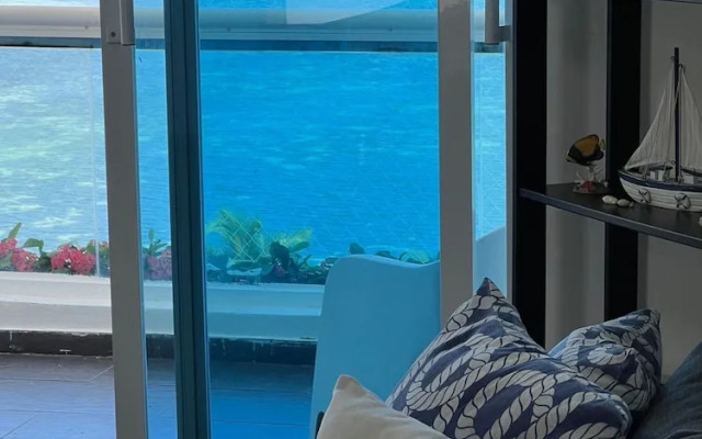 Aquamarine Retreat Penthouse Boca Chica