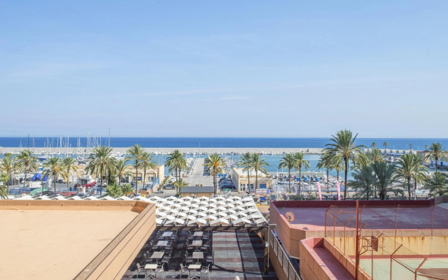 Marina view modern apartment