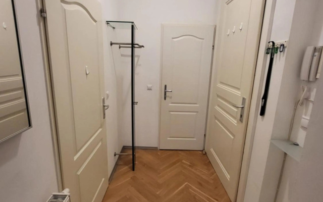 CozyNite Premium Apartment Hundertwasser