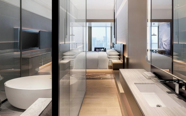 Renaissance Shenzhen Bay Hotel