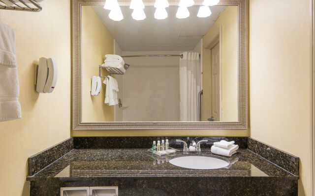 Holiday Inn Taunton-Foxboro Area