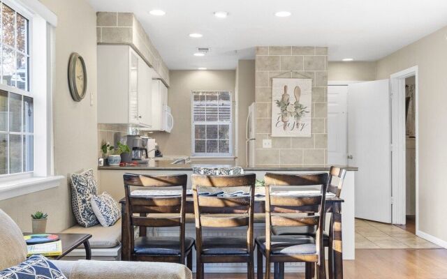 Valley View Treehouse - Holiday Hills Branson Golf Resort Outdoor Pools