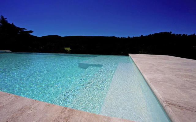 Luxury Villa in Provence With a Private Pool
