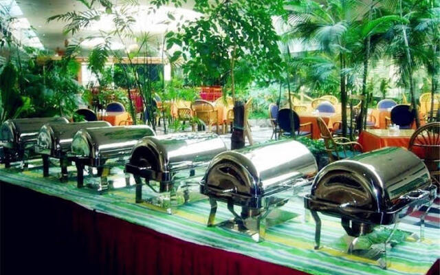 Tianjin Super Garden Hotel
