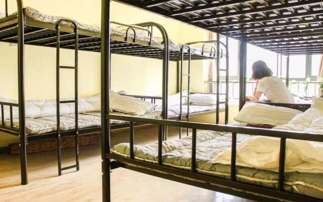 YT Sowing Dream Hostel Wenjing College