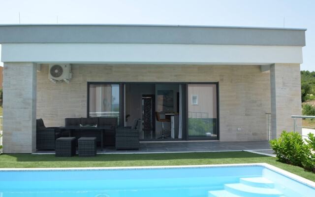 Sea View Holiday Villa Seabreeze