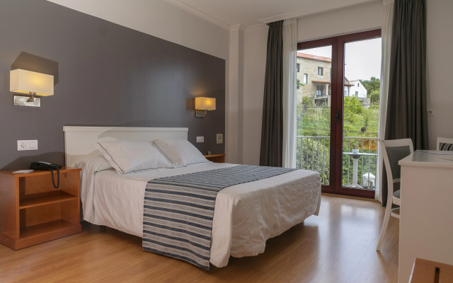 Hotel Lombiña