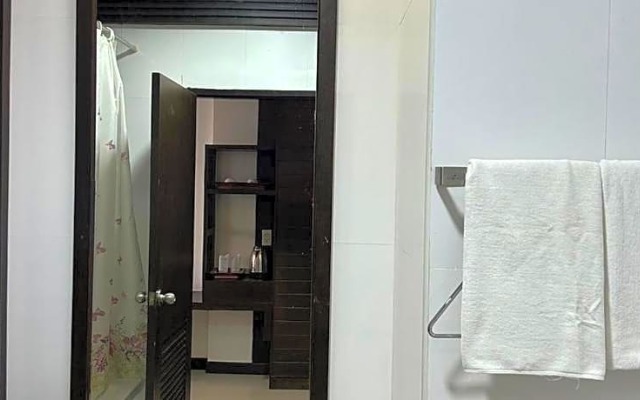 Grand Phranakhon Hotel