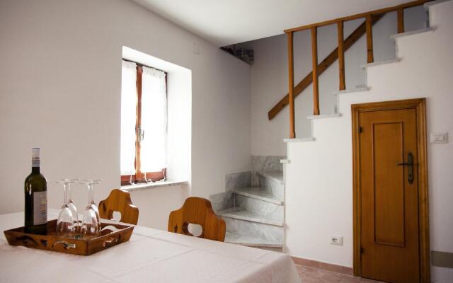 Nonna Maria, tra mare e ulivi