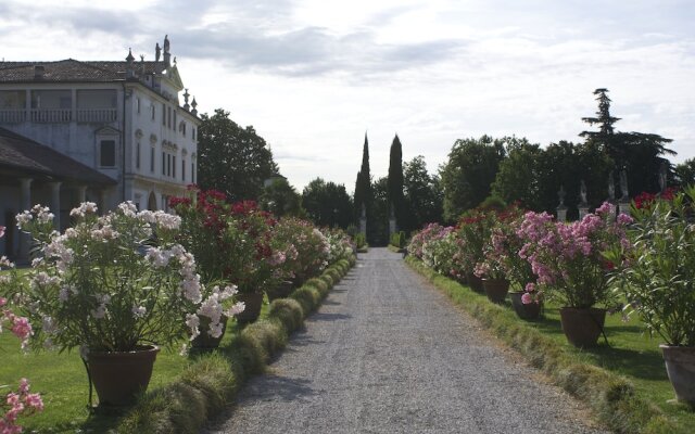 Villa Ghislanzoni Curti