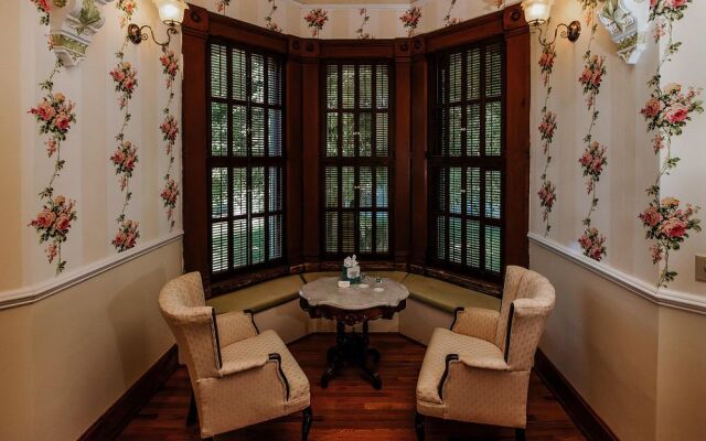 Inn at Pine Terrace