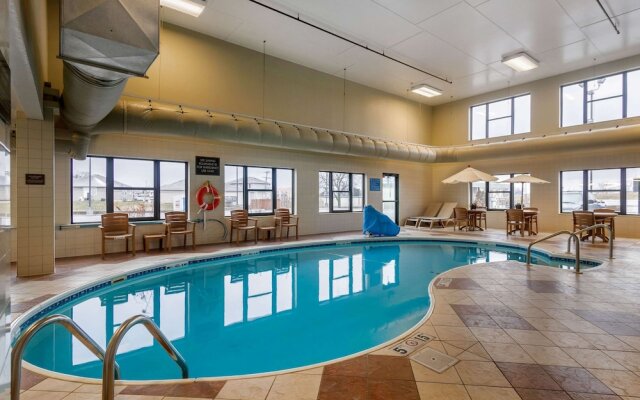 Comfort Inn & Suites