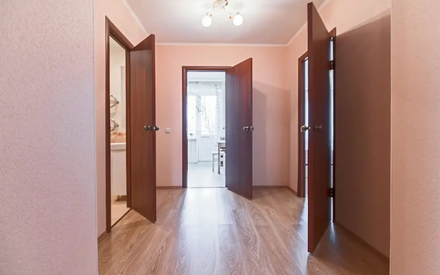 Апартаменты FlatHome24 на Комендантском пр-те — фото