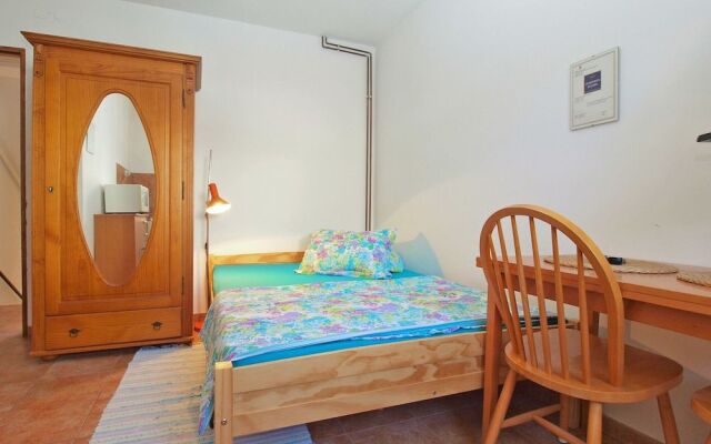 Apartment 1571