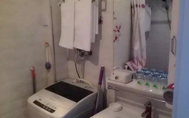 Erguna Lvyue Family Hotel
