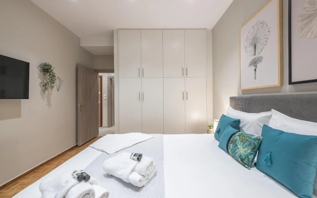 Elegant Mavili Suite by Cloudkeys
