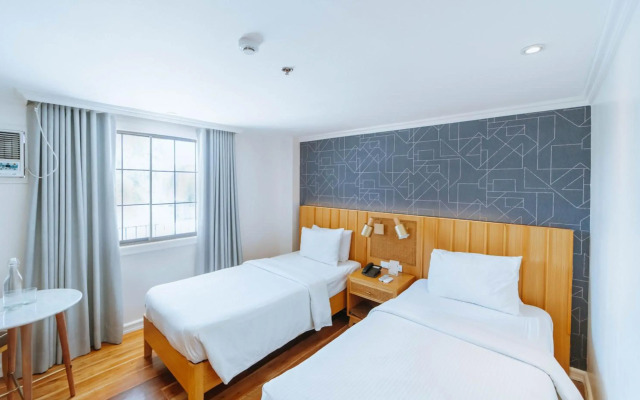 Sugarland Hotel