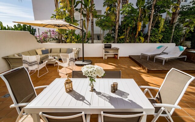 GH-Beautiful 2 bedroom apt small pool