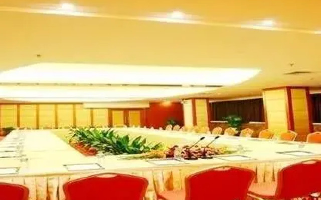 Iris Orchard All Suites Hotel (Tangshan Convention Center)