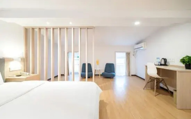 Gemeng Hotel (Shanghai Huinan Pazhou Commercial Plaza)
