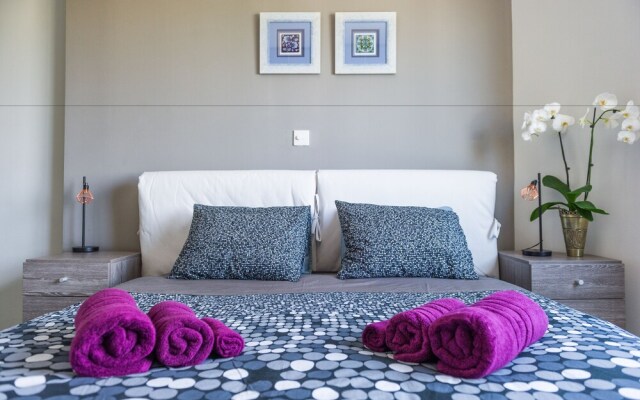Levanco City Sea Business Suite