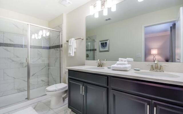 Amazing House! - Champions Gate -1561TL