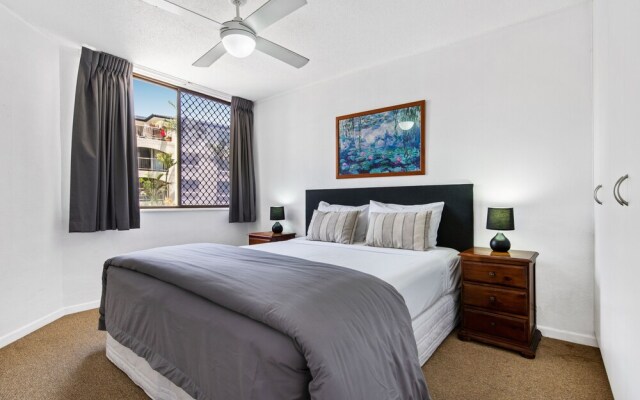 Mylos Holiday Apartments
