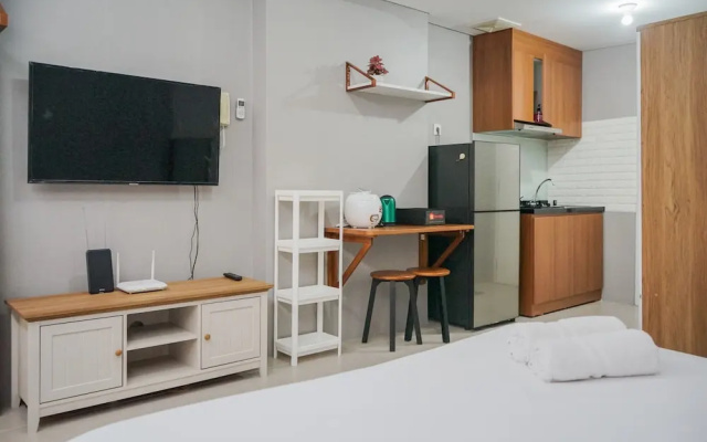 Minimalist and Warm Studio Apartment at Bintaro Plaza Residence – Guest Rooms – South Tangerang