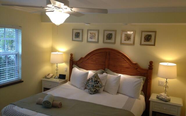 Siesta Palms By the Beach