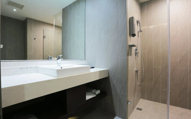 FX Hotel Tainan MinSheng Road Branch