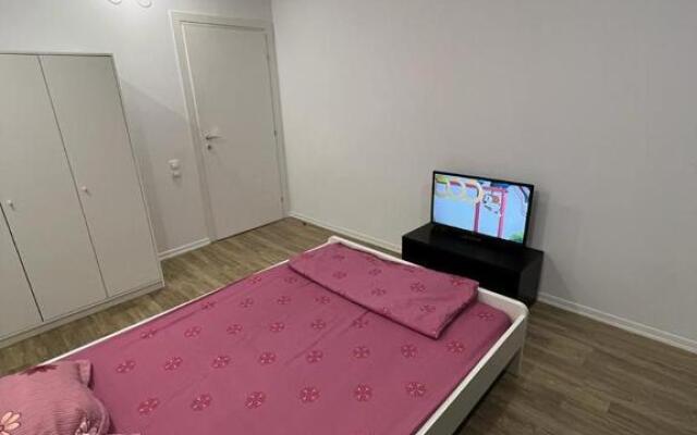 Cosmopolis Single Bedroom Apartment 204