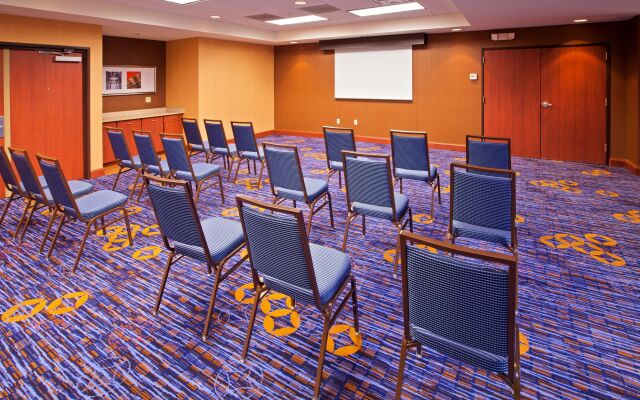 Courtyard by Marriott Louisville Northeast