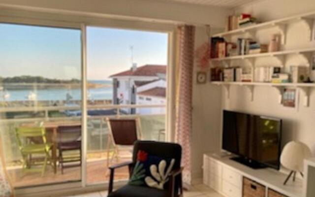 Appartement avec vue imprenable sur le port
