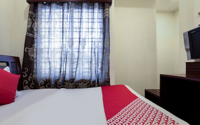 OYO 16539 Grand Sandarshini Inn