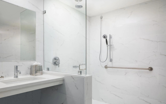 Grand Galvez Resort, Autograph Collection