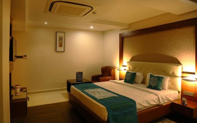 OYO 1566 Hotel Kranthi's Innotel