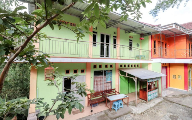 Serut 2 Homestay By Zuzu