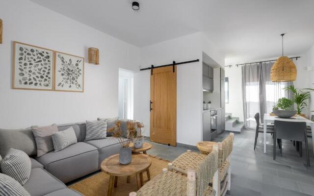 Seawater Villa