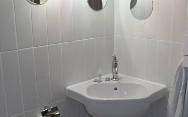 Hotel au Fil de LEau - La Malate