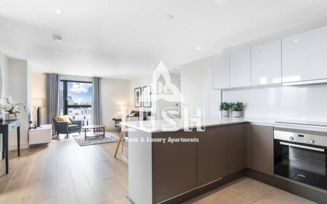 Modern, Stylish PENTHOUSE Apartment next to Wembley Stadium!