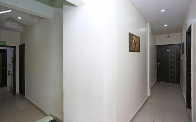 OYO 9042 Hotel BalaG