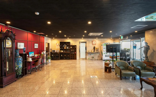 Omura Central Hotel