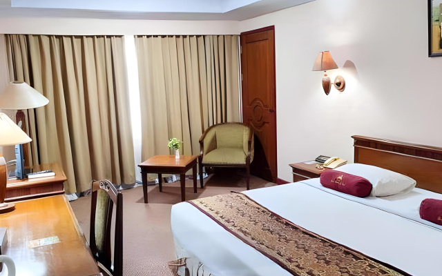 Abadi Hotel & Convention Centre