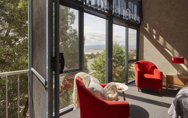 Tamar River Apartments