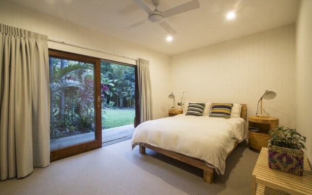 Apalie Retreat