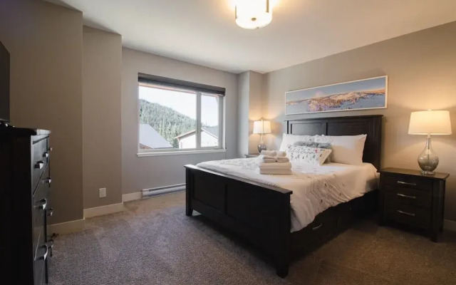 Echo Landing #20 3 Bedroom Townhouse