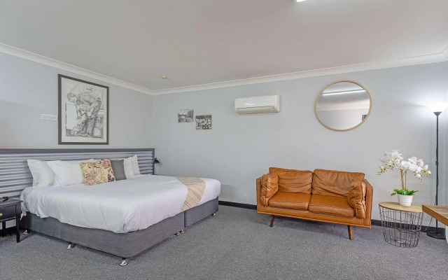 Comfort Inn Shearing Shed
