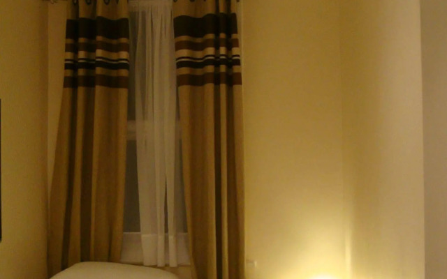 Pearl Hotel London