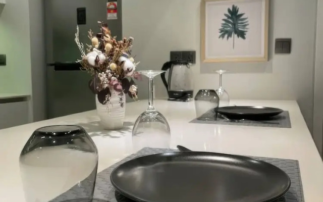 Mews Luxe Residence Apartments