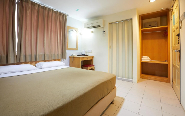 Tang City Hotel, Petaling Street, Merdeka PNB 118 Tower